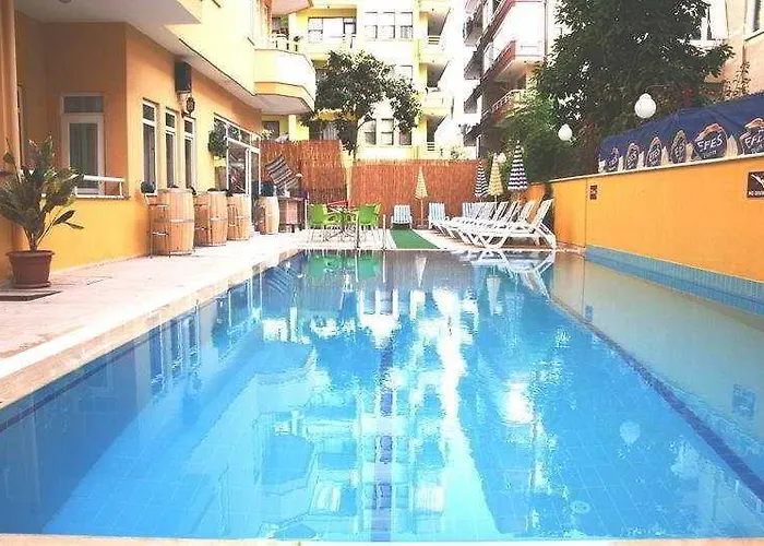 Mirage Apart Hotel