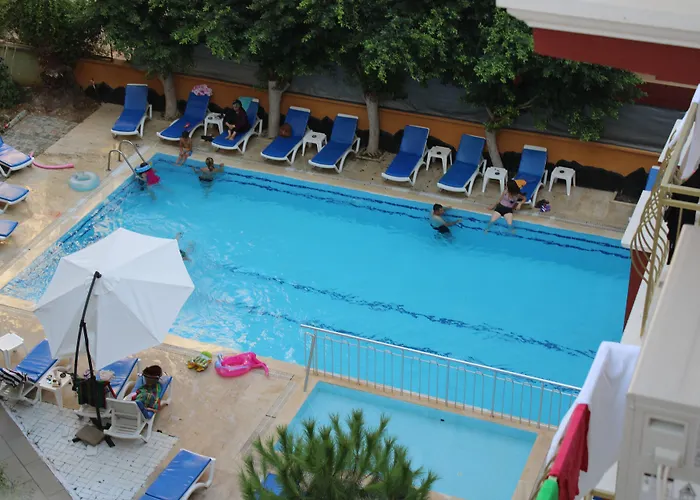 Max Nova Hotel